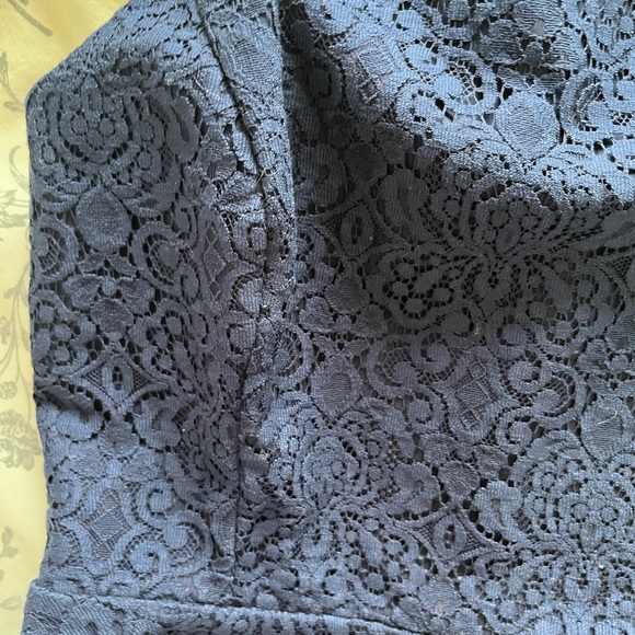 Ever New Navy Lace Peplum Halter Top - Picture 5 of 6